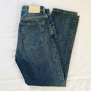 Everlane The ’90s Cheeky Jean
